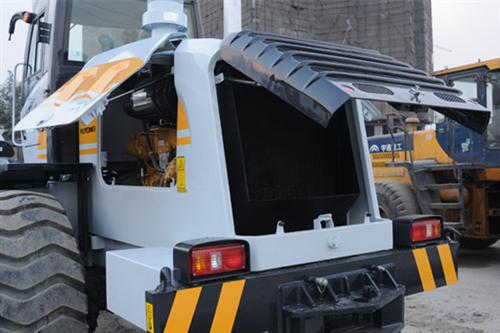 TL210H Wheel Bulldozer view 3