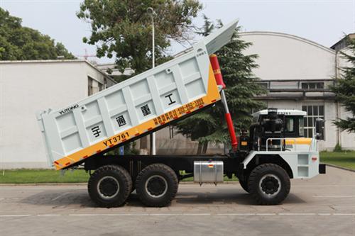 Карьерный самосвал YT3761: вид 2