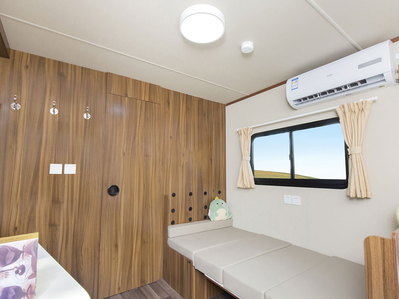Y6 C-Type Motorhome view 4